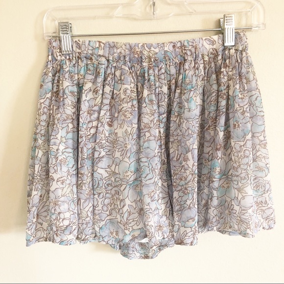 Joie Pants - $258 Joie | Aeidra Silk Shorts in Oasis
